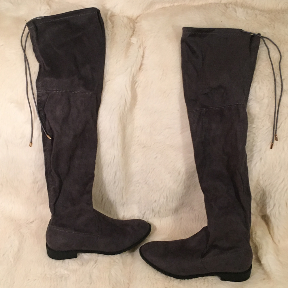 New Yoki Anora Womens Size 7 Grey Scrunched Knee